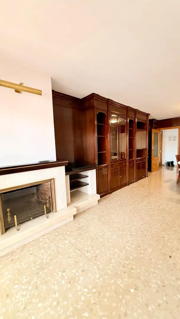 Living room of Flat for sale in Sant Joan Despí  with Air Conditioner, Heating and Terrace
