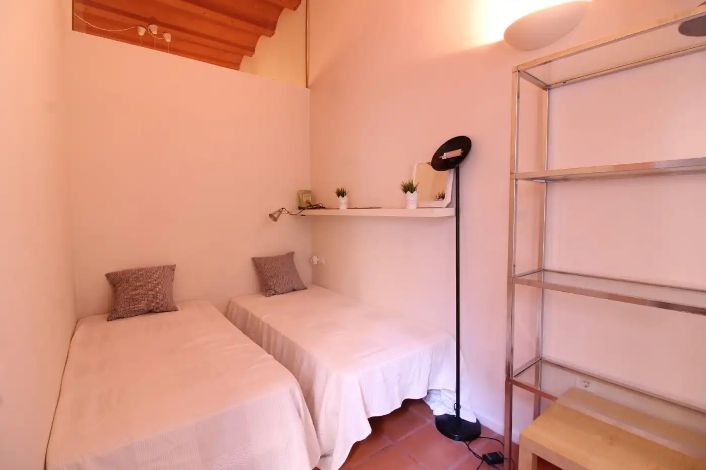 Habitación de Piso en venta en Valencia con Amueblado y Balcón