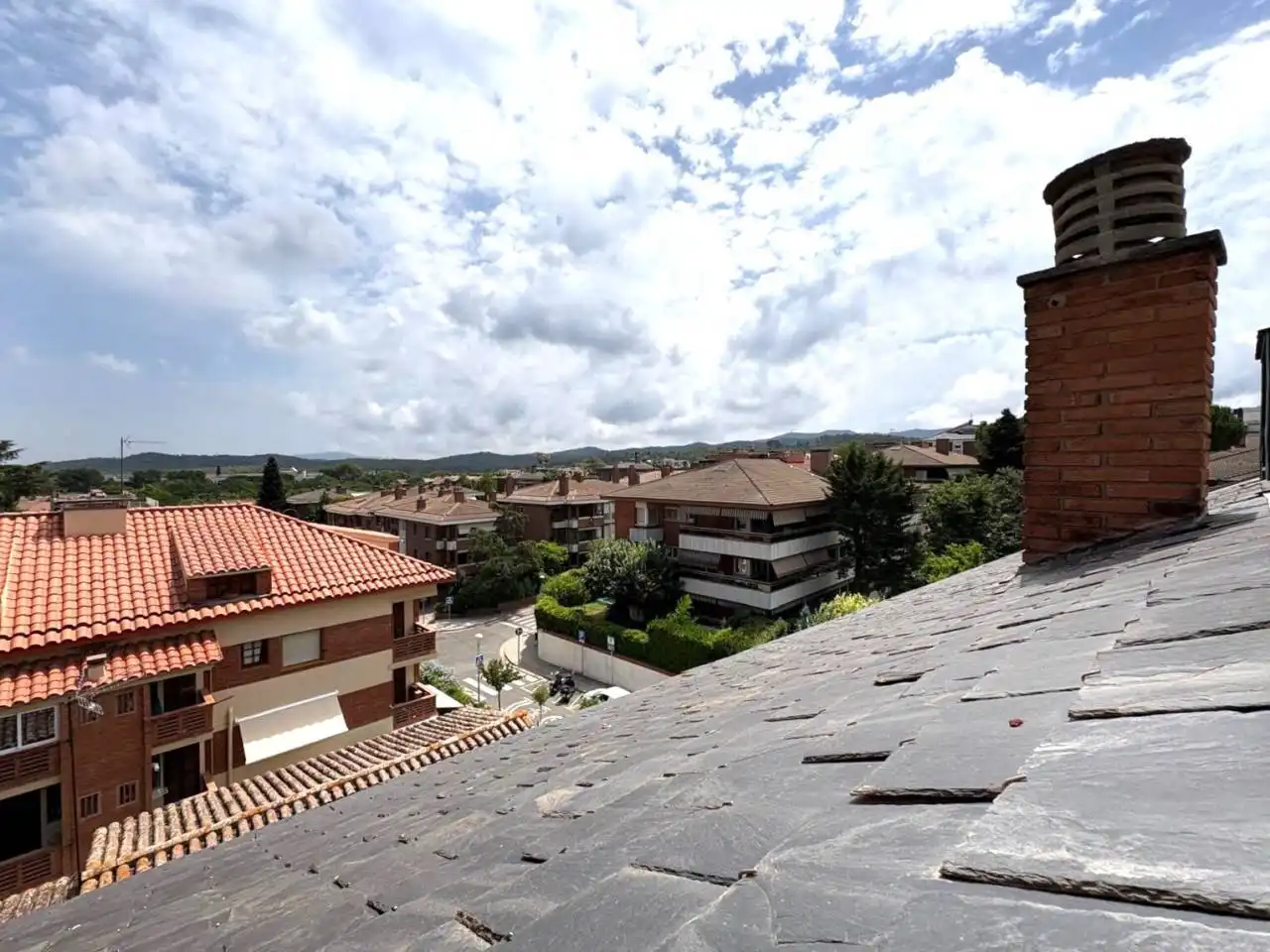 Außenansicht von Maisonette zum Verkauf in Sant Cugat del Vallès mit Klimaanlage, Heizung und Parkett