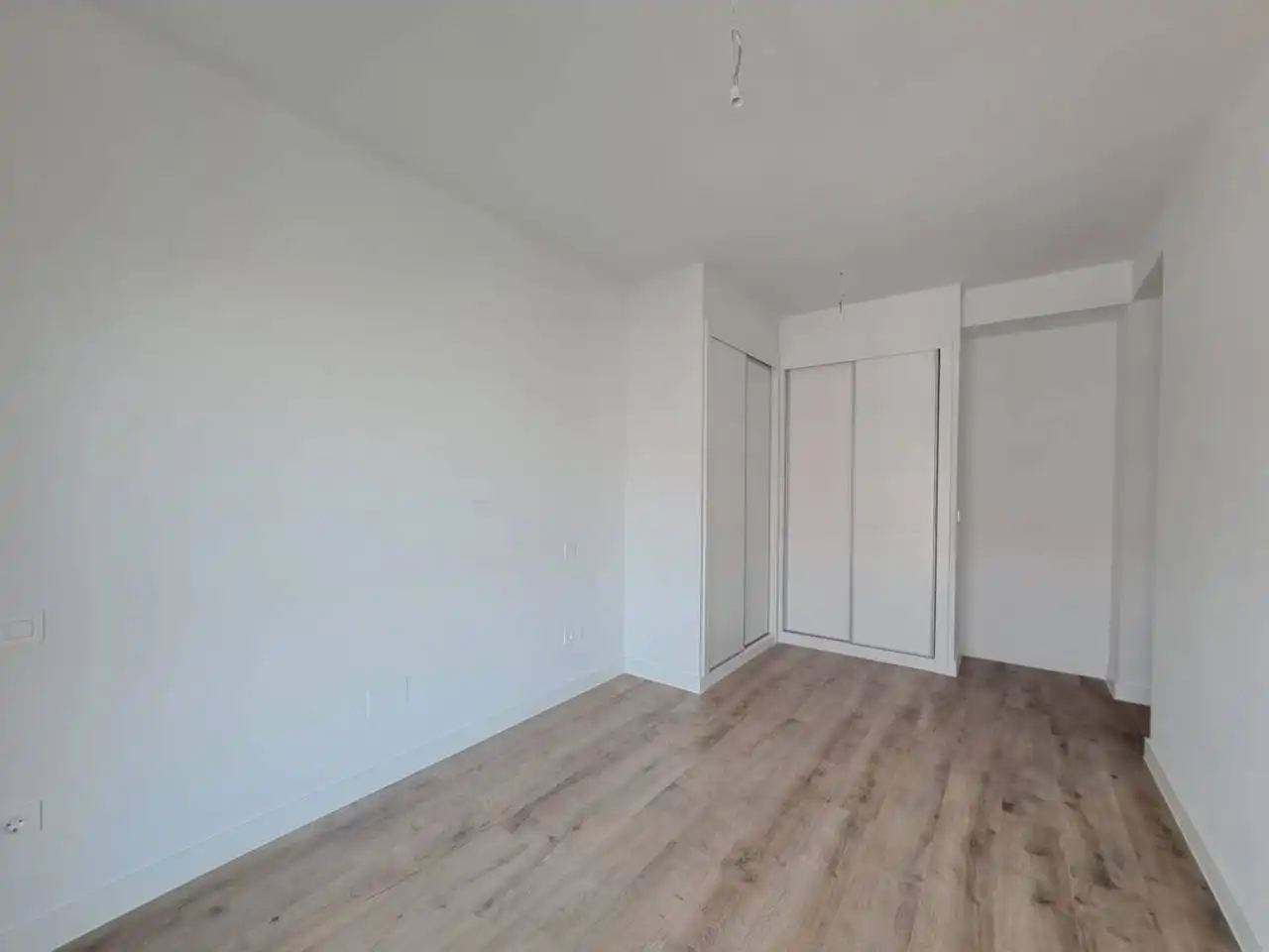 Dormitori de Pis en venda en Burgos amb Calefacció, Parquet i Terrassa