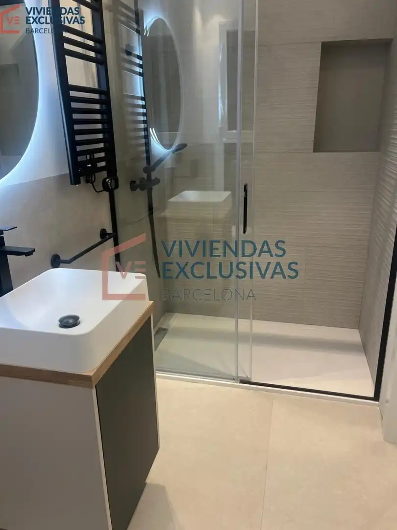 Baño de Dúplex en venta en Barcelona con Parquet, Balcón y Alarma