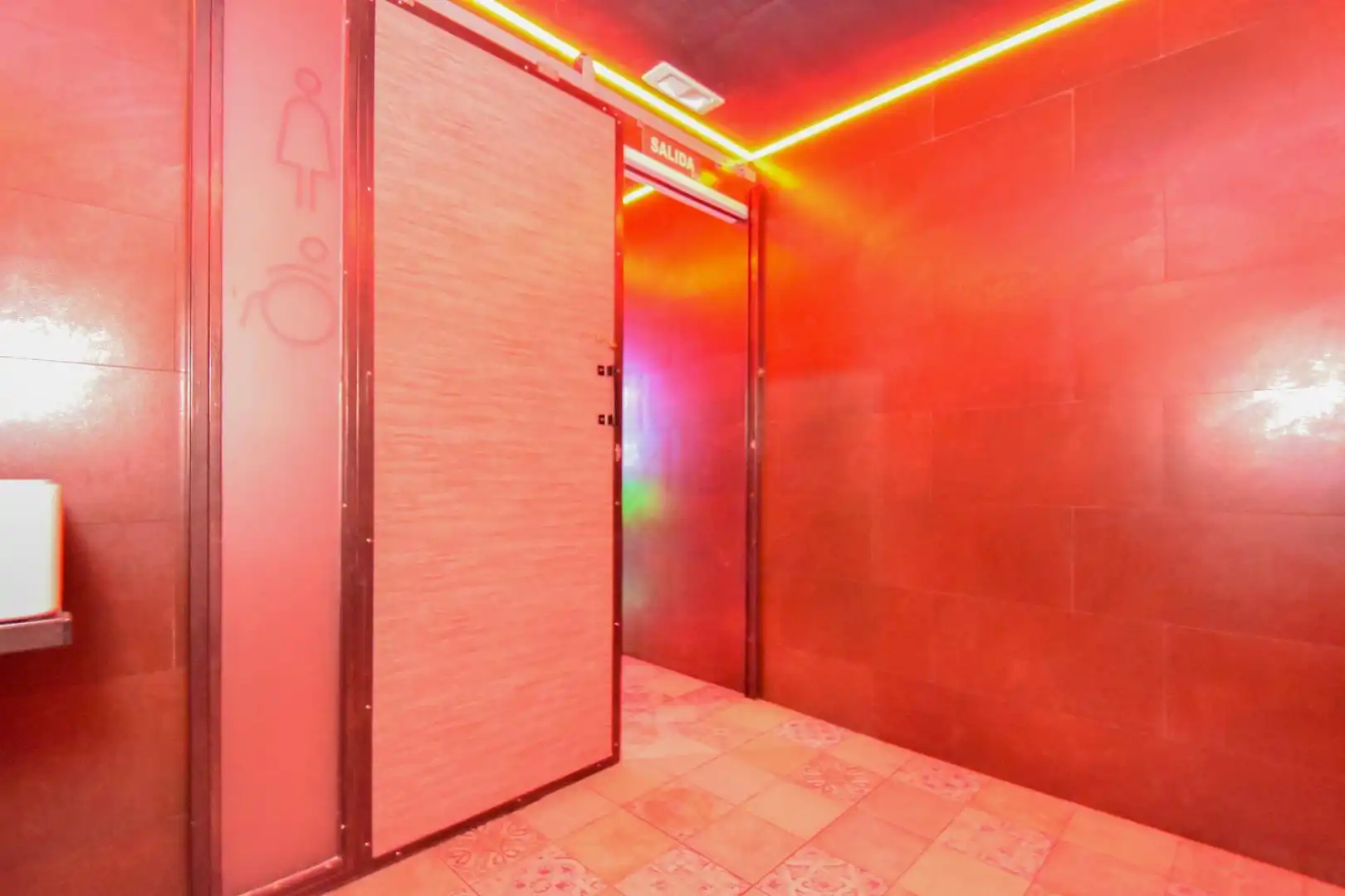 Business premises for transfer in Calle socrates, imagen 16