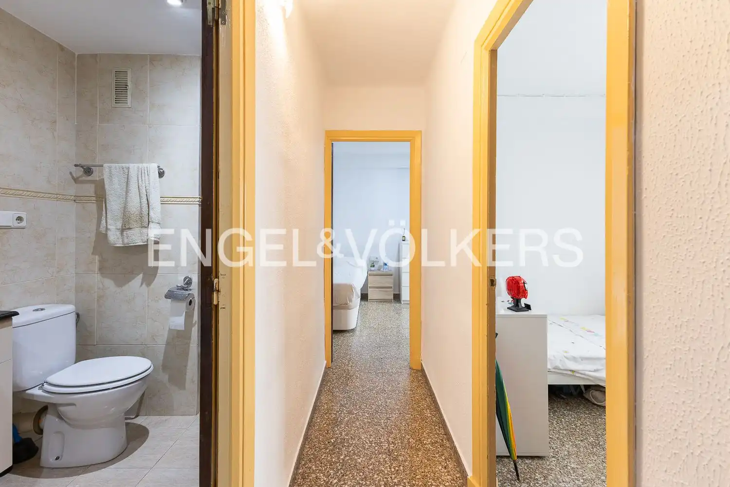 Wohnung zum Verkauf in Valencia mit Heizung, Möbliert und Balkon