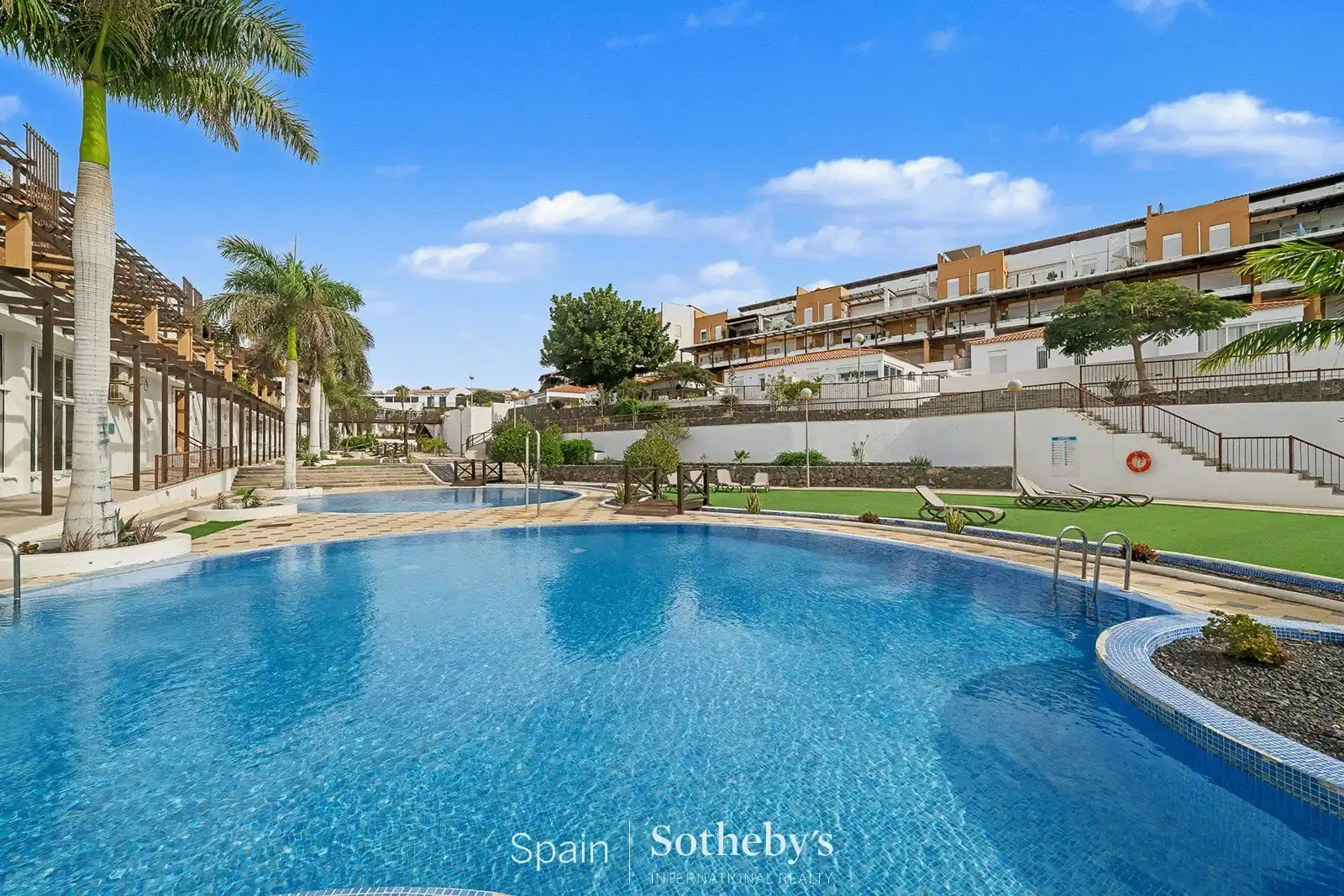 Piscina de Apartamento en venta en Golf del Sur - Amarilla Golf 