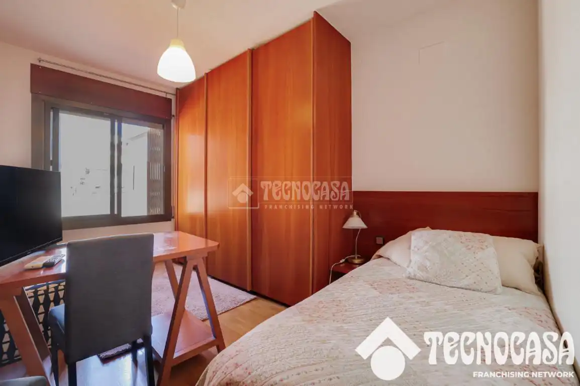 Habitación de Ático en venta en Barcelona con Aire acondicionado, Calefacción y Terraza