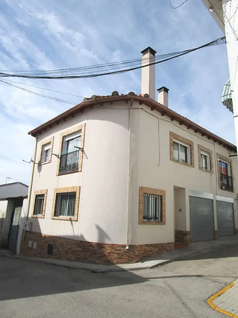 Erdgeschoss zum Verkauf in Calle Antonio Suárez, 8, Corpa