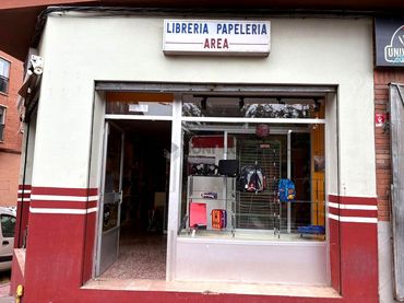 Locale commerciale in affitto a Santa Amalia