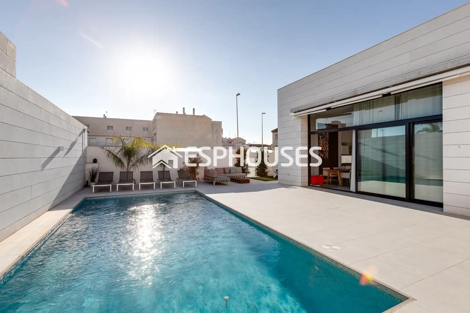 Villa avec terrasse à vendre à Pilar de la Horadada ciudad