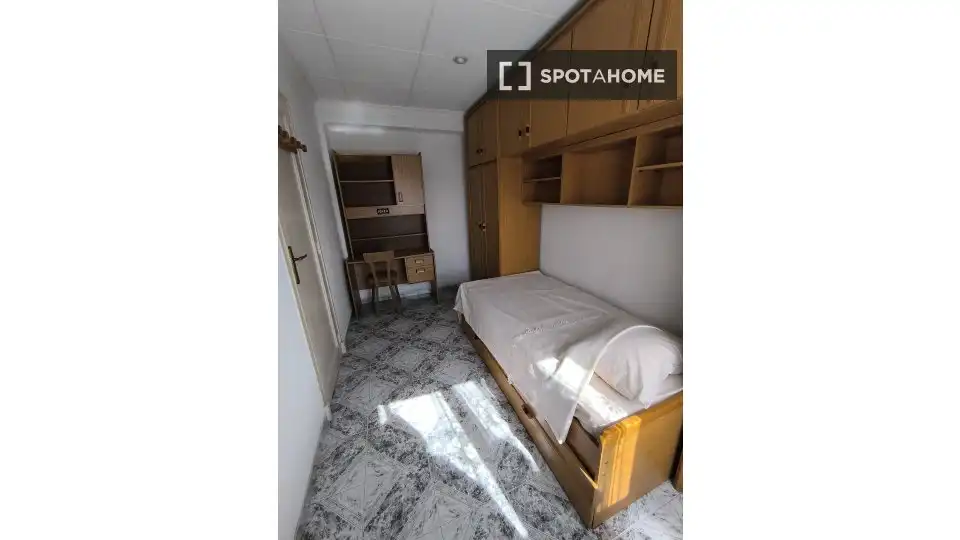 Habitación de Piso de alquiler en Sueca con Aire acondicionado, Calefacción y Amueblado