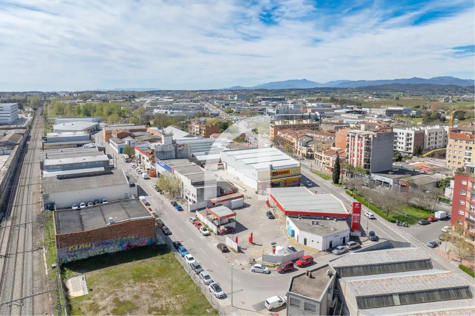 Exterior view of Industrial buildings for rent in Girona