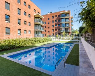 Swimming pool of Apartment to rent in Sant Cugat del Vallès  with Air Conditioner, Heating and Private garden