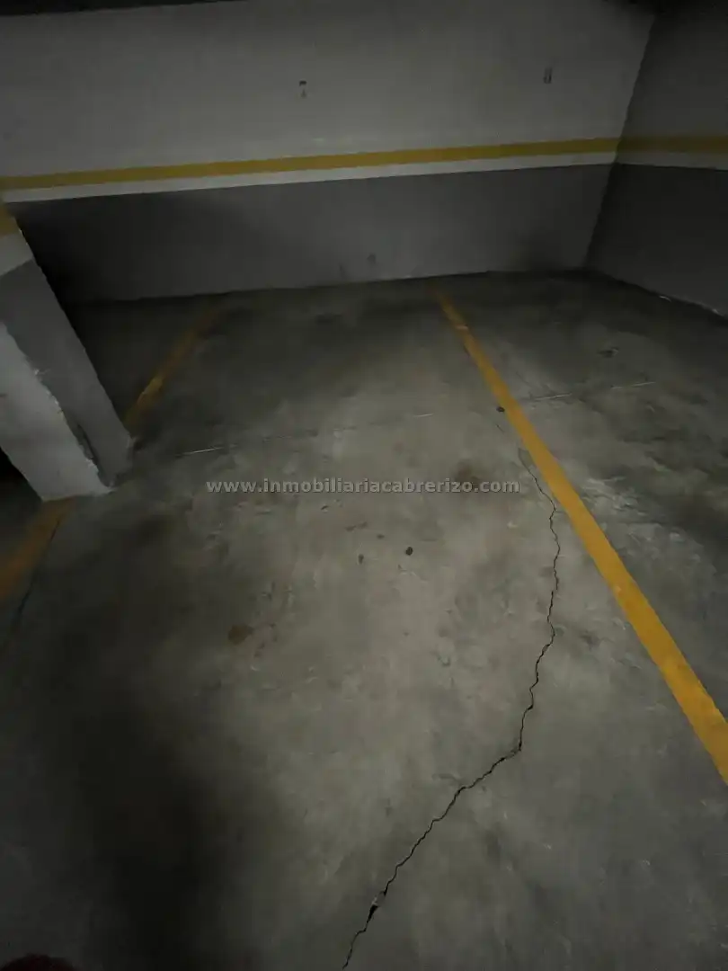 Parking of Garage for rent in Lardero
