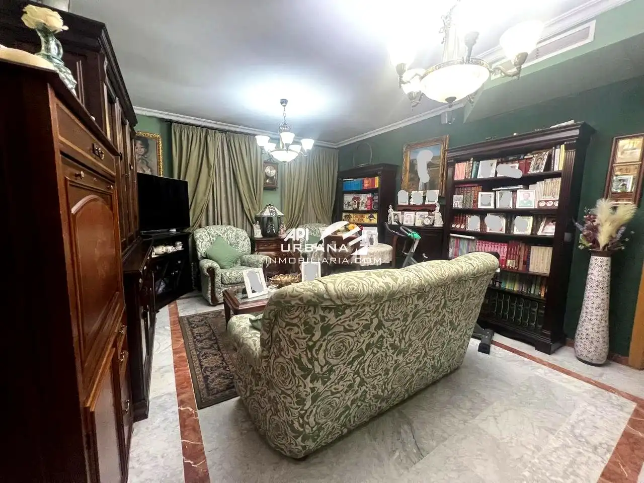 Sala d'estar de Planta baixa en venda en Lucena amb Aire condicionat i Traster