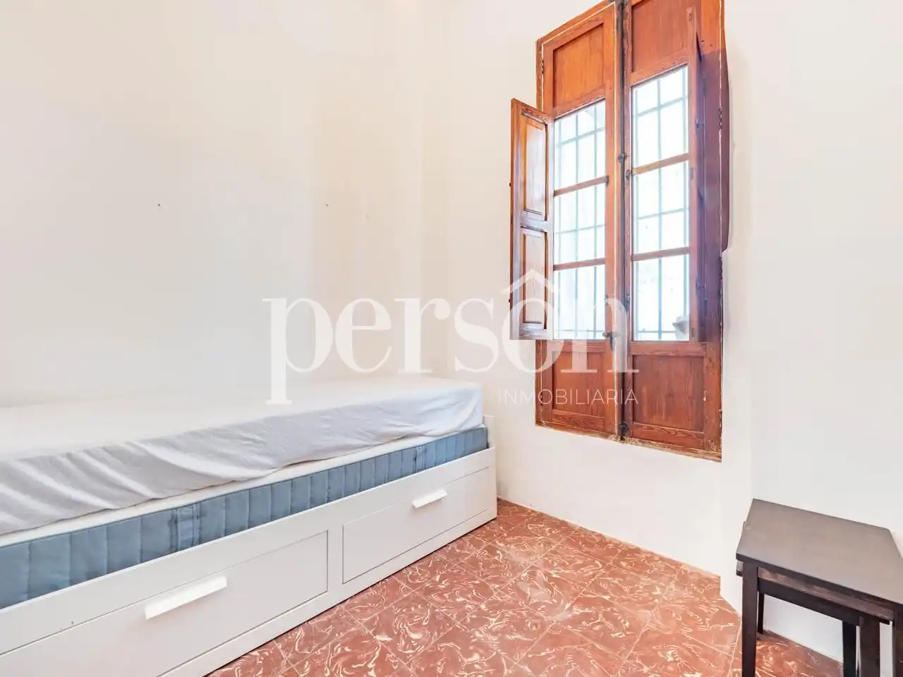 Schlafzimmer von Erdgeschoss zum Verkauf in Valencia mit Terrasse