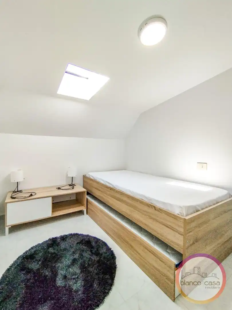 Schlafzimmer von Wohnung zur Miete in Fisterra mit Heizung und Möbliert