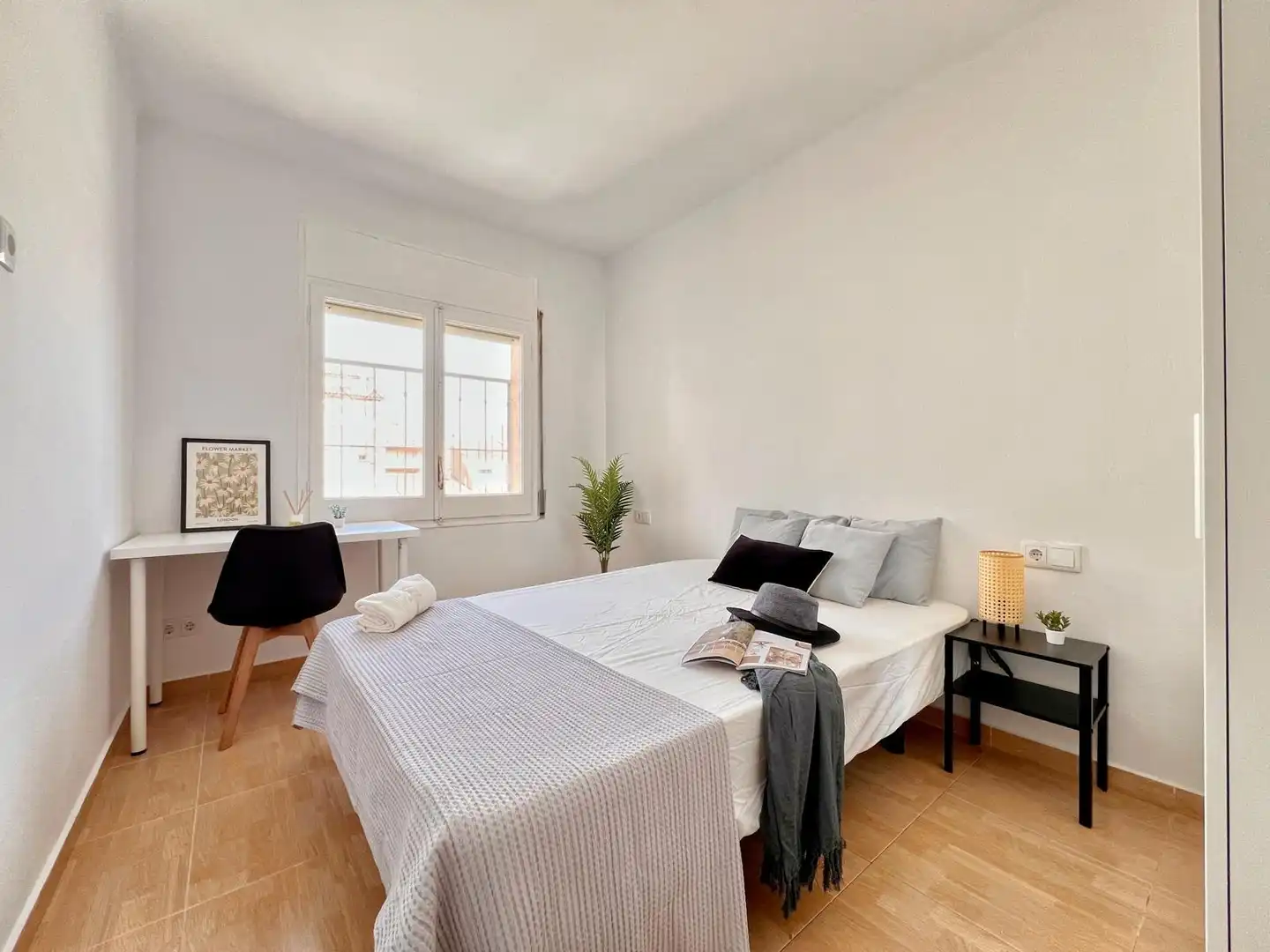 Habitación de Piso para compartir en Manresa con Amueblado, Horno y Lavadora