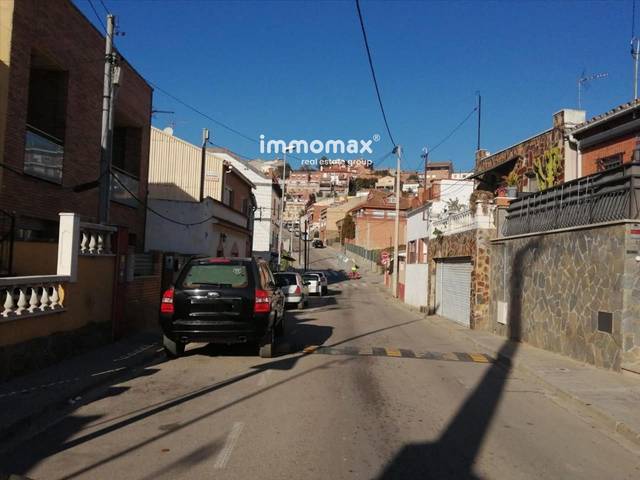Casa adosada en Venta en DE LA CORUNYA en Sant Vicenç Dels Horts