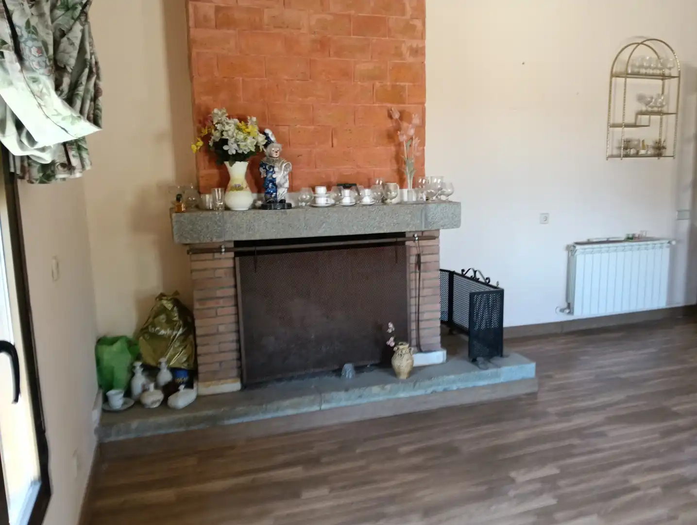 Sala d'estar de Casa o xalet en venda en Casarrubios del Monte amb Aire condicionat, Calefacció i Jardí privat