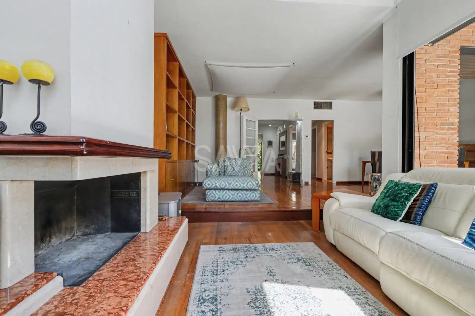 Sala de estar de Casa adosada de alquiler en Barcelona con Aire acondicionado, Calefacción y Parquet