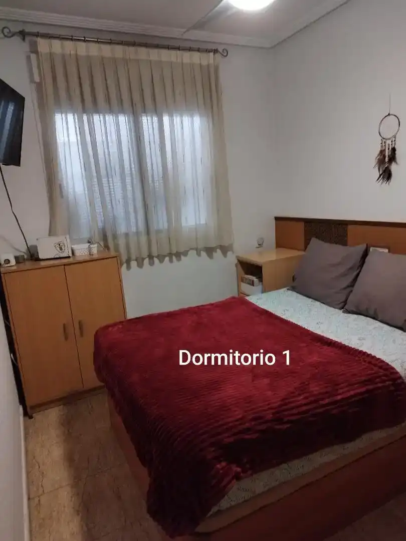 Habitación de Dúplex en venta en Murcia con Aire acondicionado, Trastero y Amueblado
