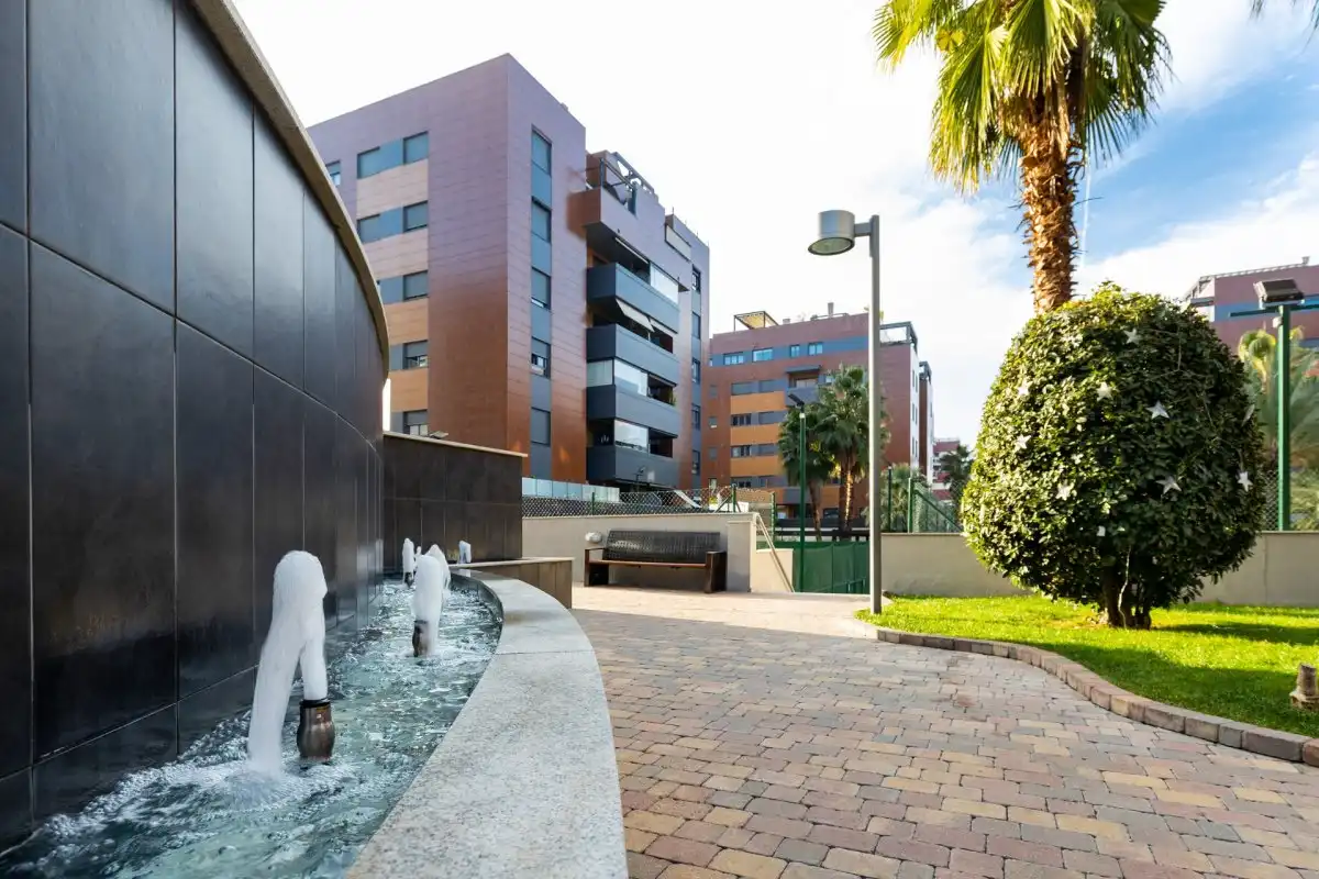 Exterior view of Flat for rent in Granada  with Heating, Private garden and Storage room