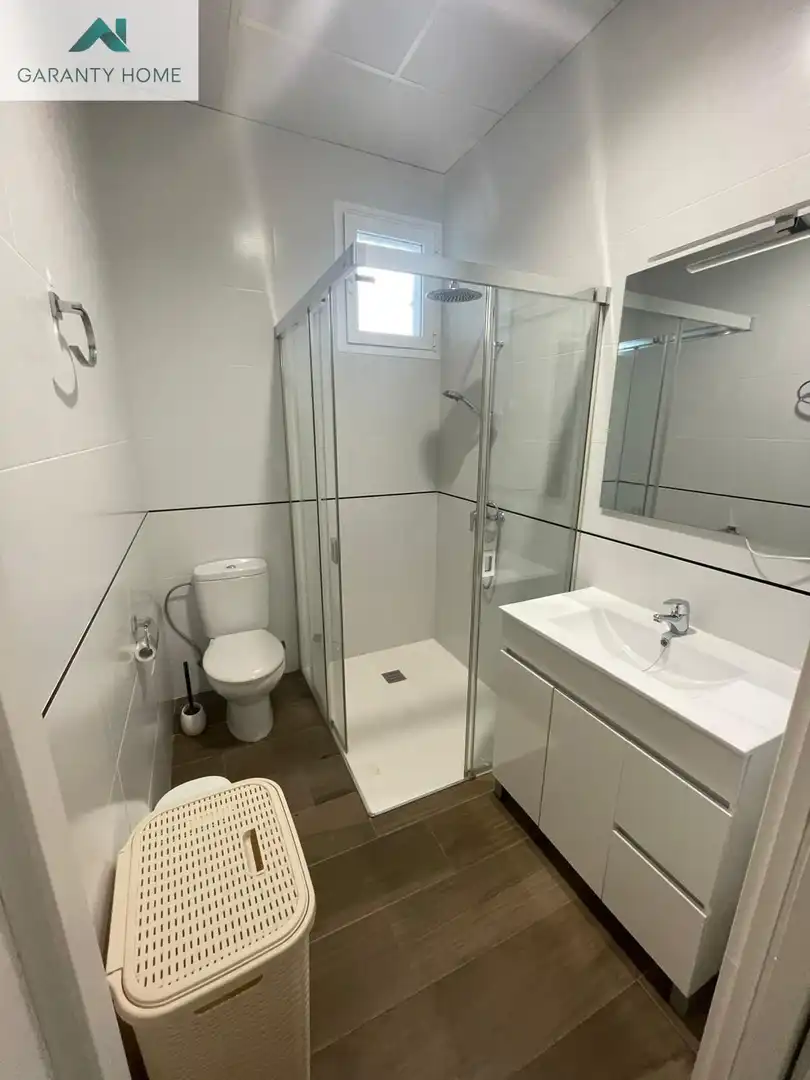 Baño de Piso en venta en Rincón de la Victoria con Aire acondicionado, Calefacción y Amueblado