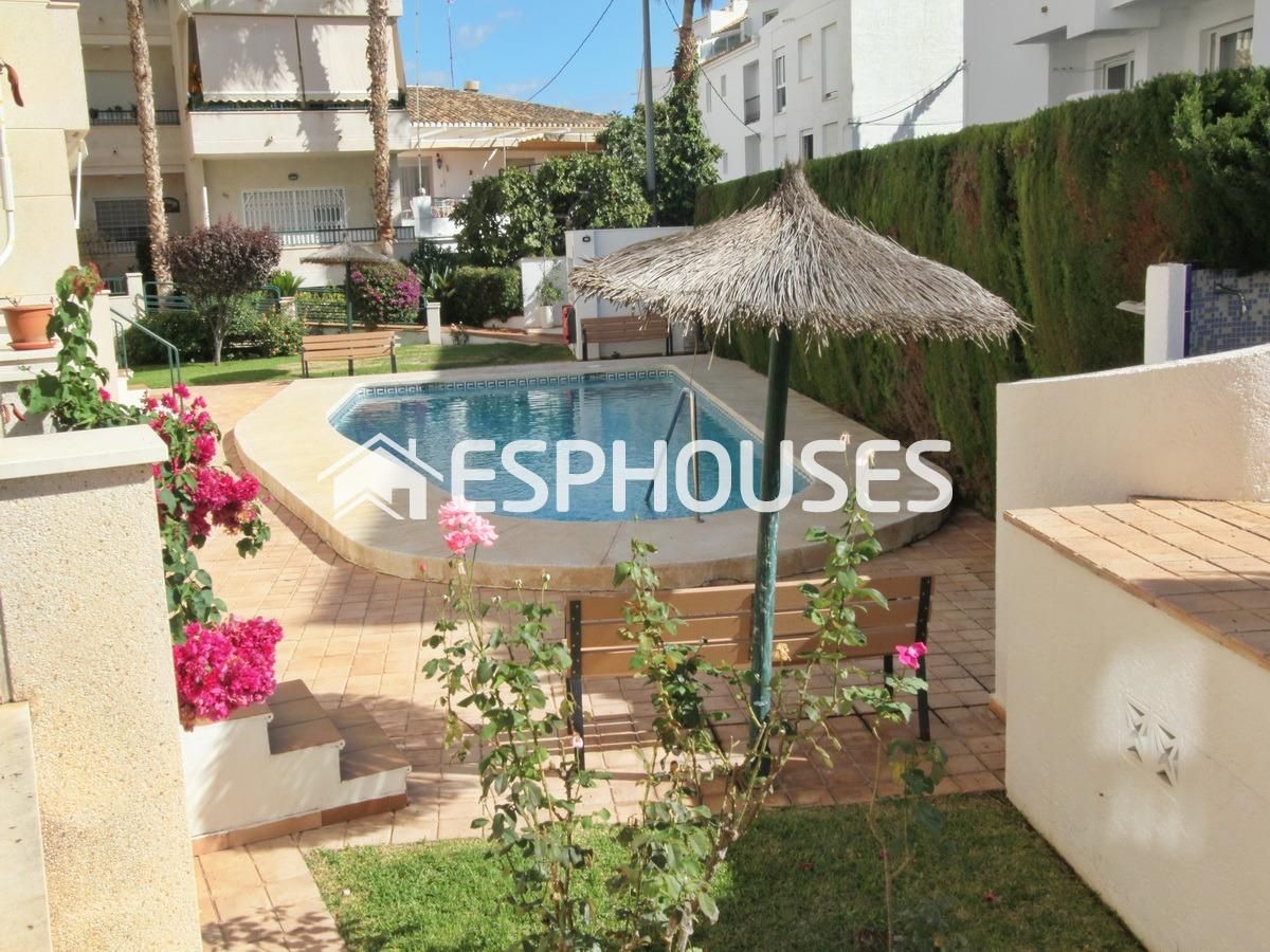 Piscina de Planta baixa en venda en Altea amb Aire condicionat, Calefacció i Terrassa