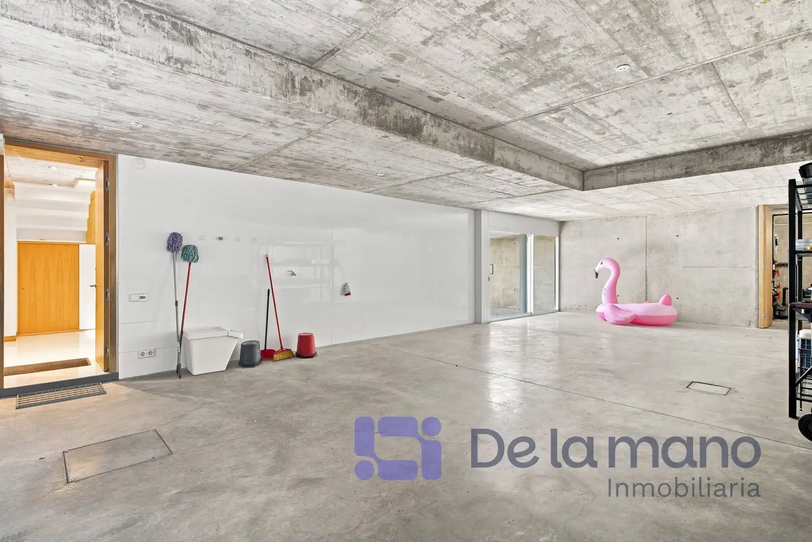 Houses for sale in Madrid  with Air Conditioner, Heating and Private garden