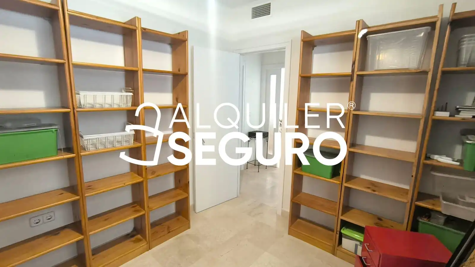 Casa o chalet de alquiler en Almensilla con Trastero, Piscina y Amueblado