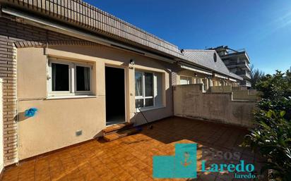 Exterior view of Flat for sale in Laredo  with Heating, Private garden and Terrace