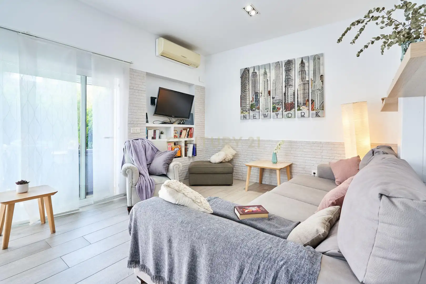 Houses for sale in Carrer de César Cataldo, 55, Benicarló, Spain, 55, Puerto