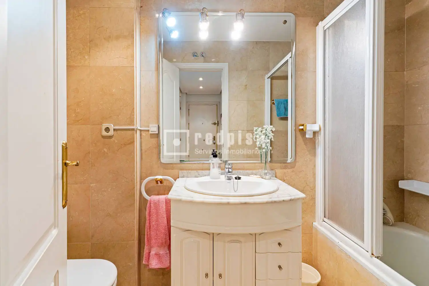 Baño de Piso en venta en Madrid con Calefacción