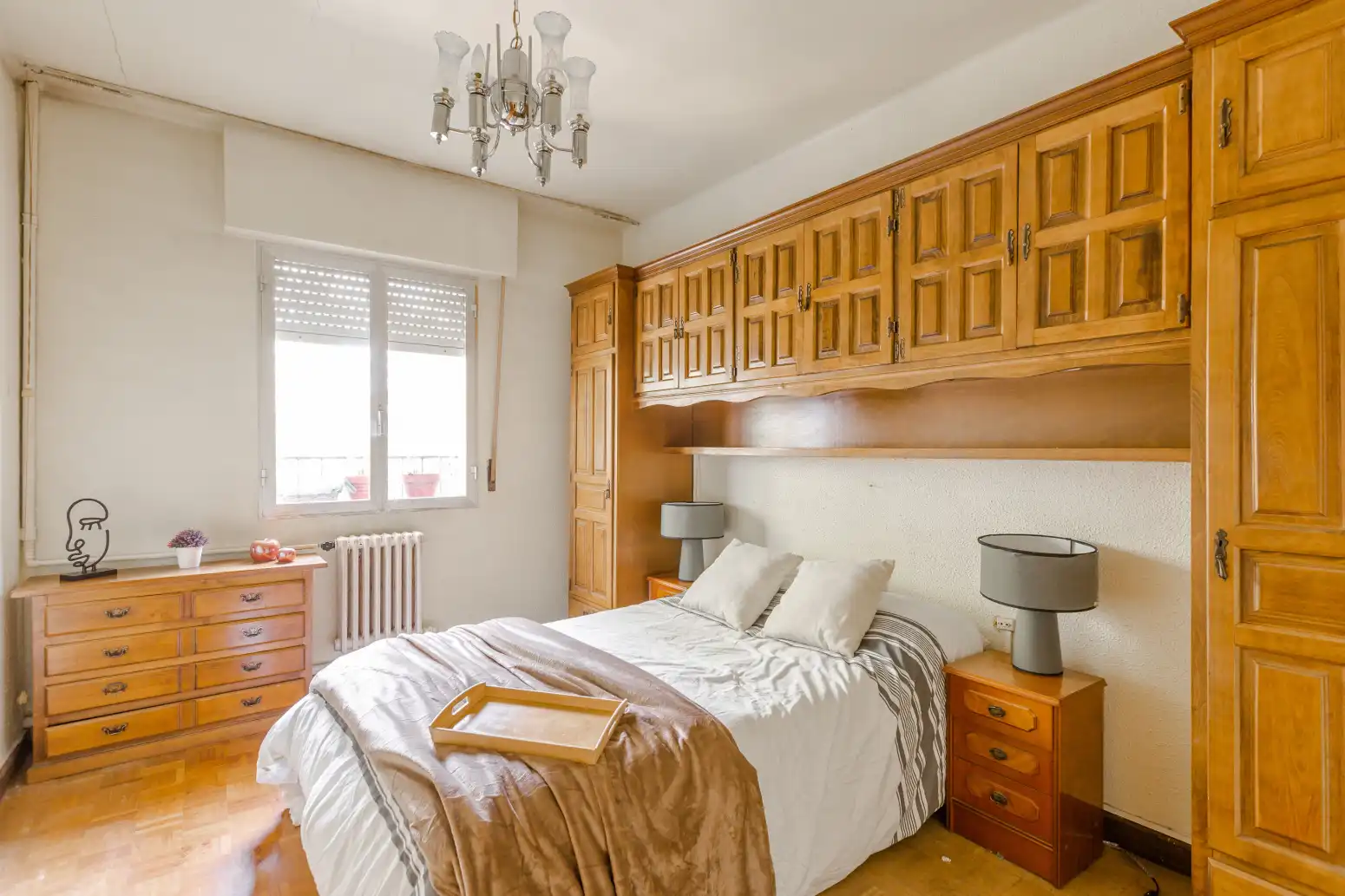 Habitación de Piso en venta en  Pamplona / Iruña con Calefacción, Parquet y Amueblado