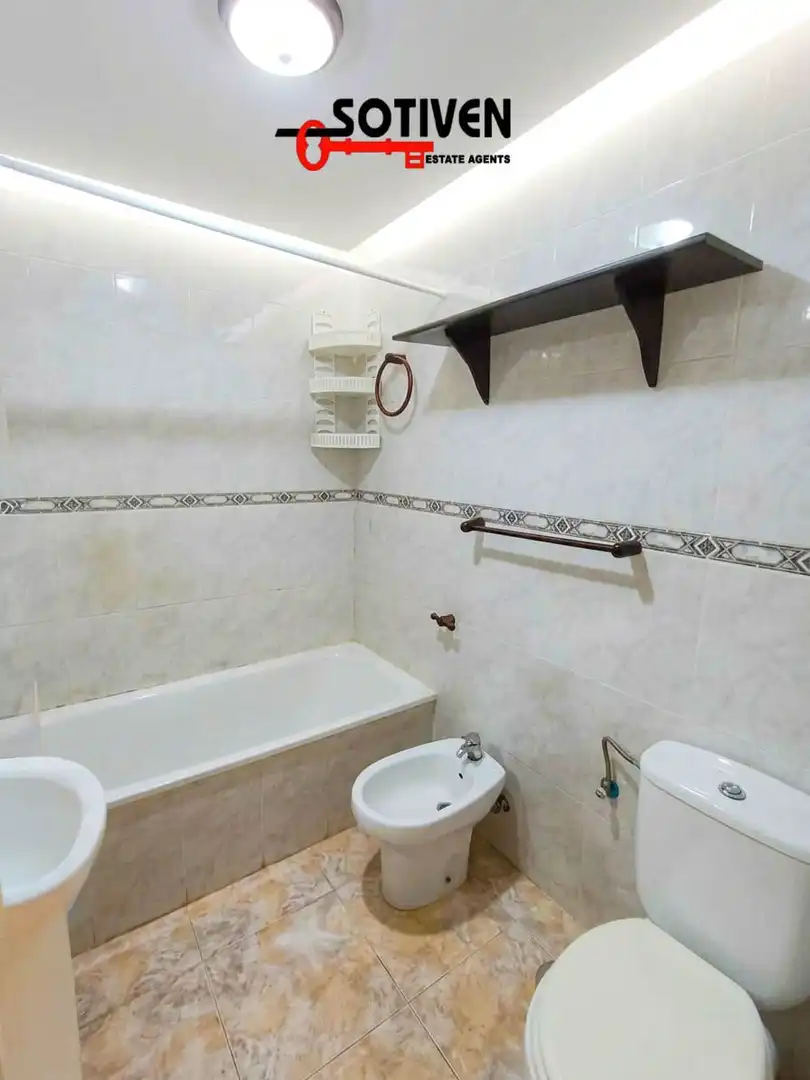 Baño de Apartamento en venta en Guía de Isora con Balcón