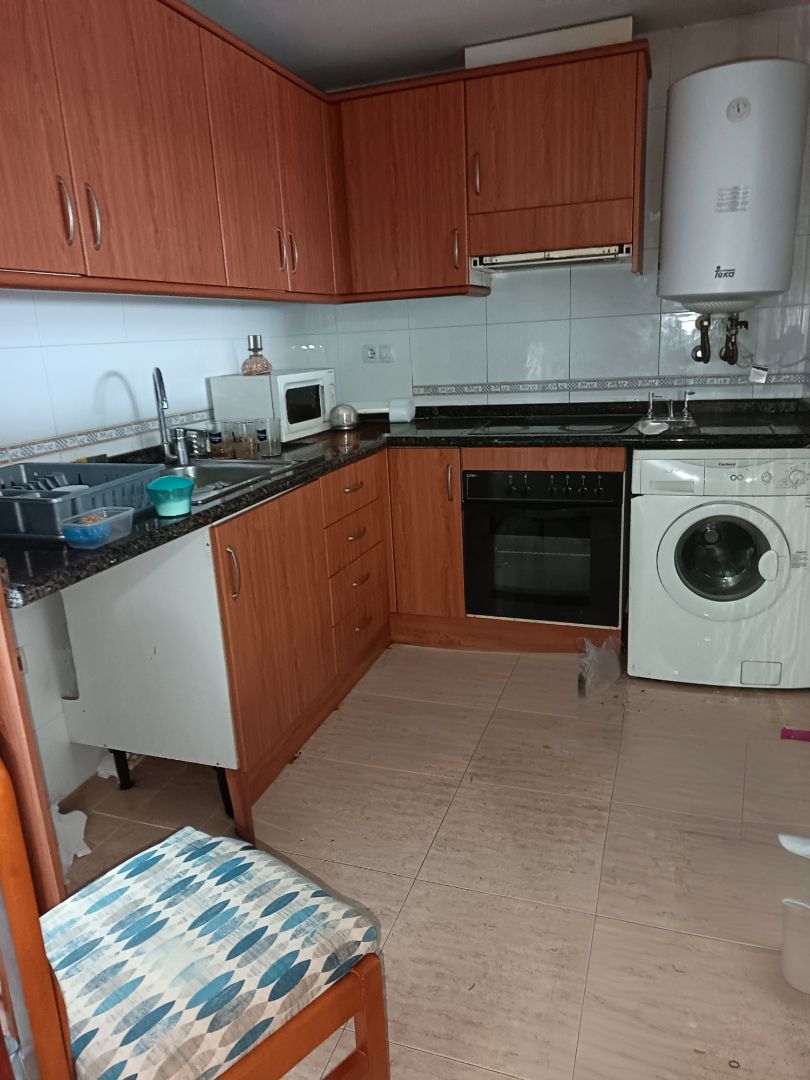 Cuina de Pis en venda en Castellón de la Plana / Castelló de la Plana amb Traster, Forn i Rentadora