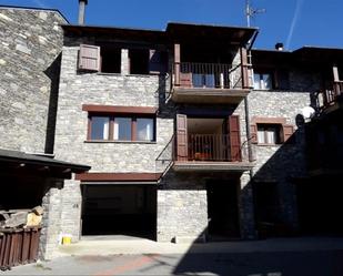 Vista exterior de Casa adosada de lloguer en Bolvir amb Balcó