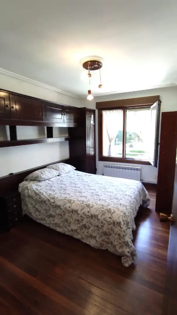 Bedroom of Flat for sale in Ermua  with Furnished and Balcony