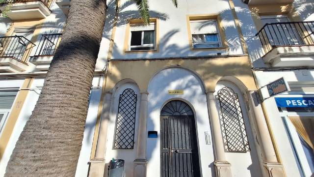 Piso en Venta en C/ Larga en Jimena de la Frontera