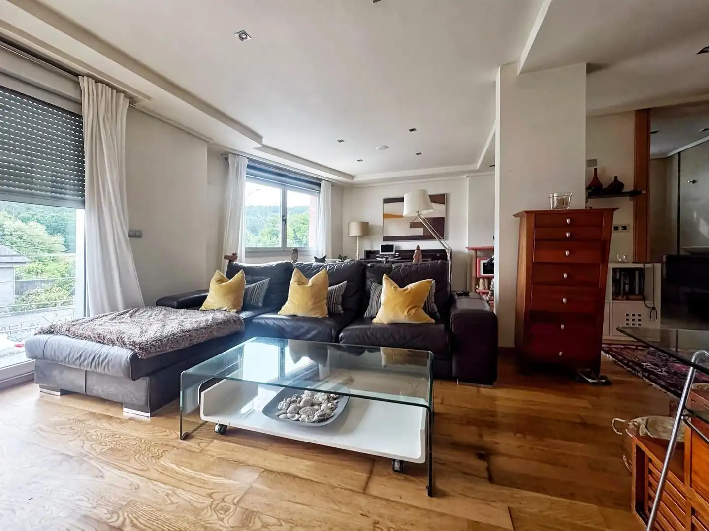 Living room of Flat for sale in O Grove    with Heating, Terrace and Furnished