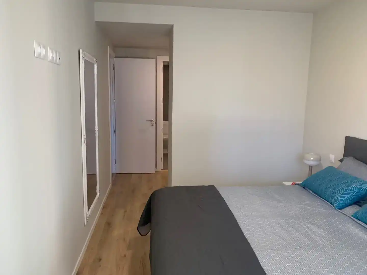 Bedroom of Flat for rent in Las Palmas de Gran Canaria  with Parquet flooring, Swimming Pool and Furnished
