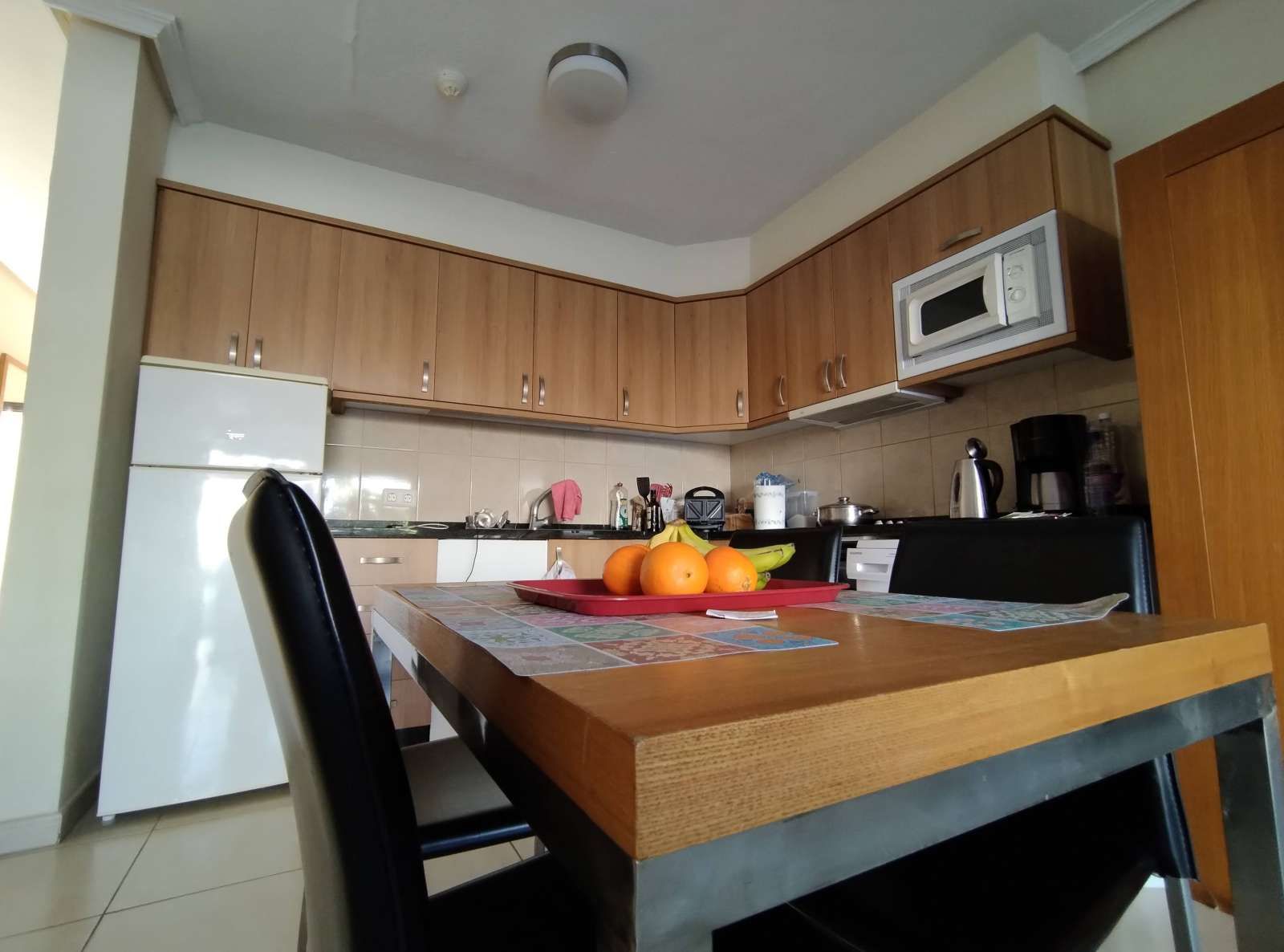 Cuina de Apartament per a compartir en Granadilla de Abona amb Aire condicionat, Terrassa i Moblat