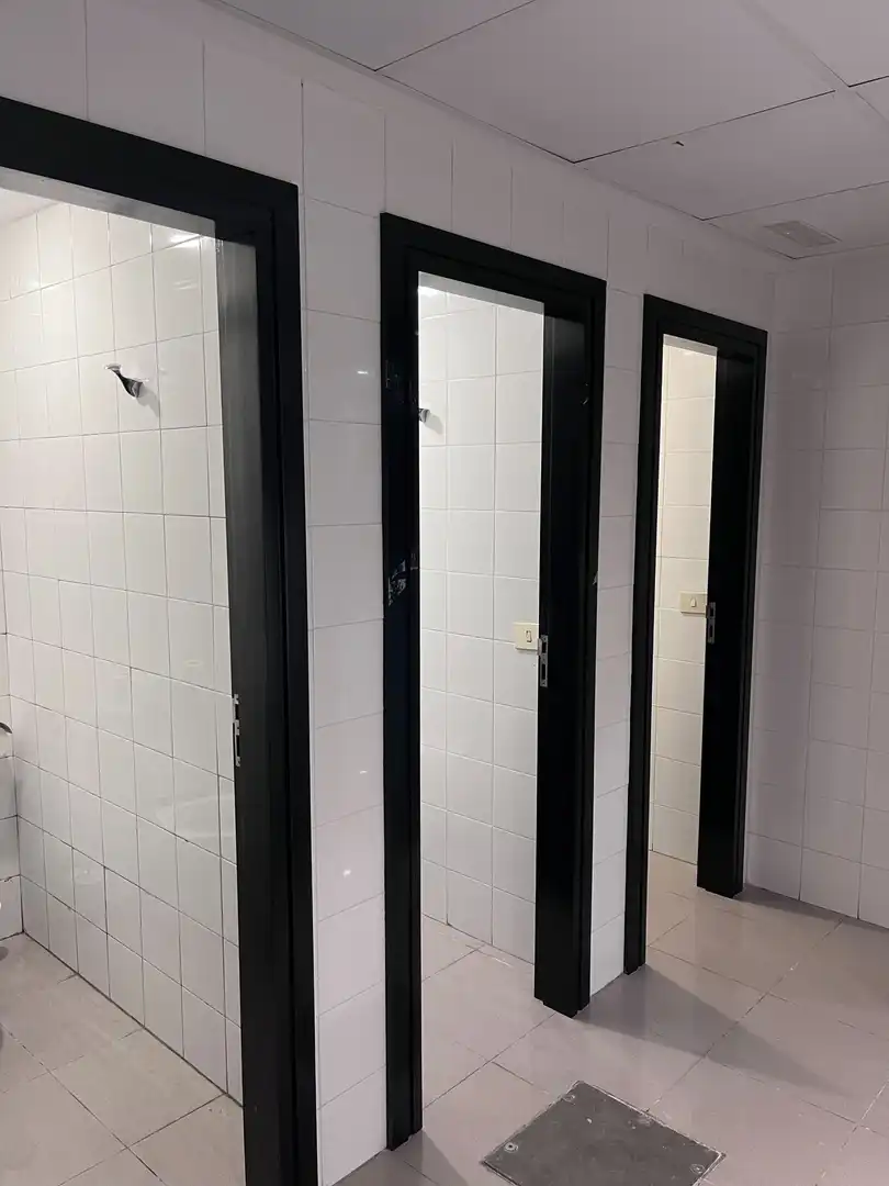 Badezimmer von Büro zum Verkauf in Vitoria - Gasteiz mit Heizung