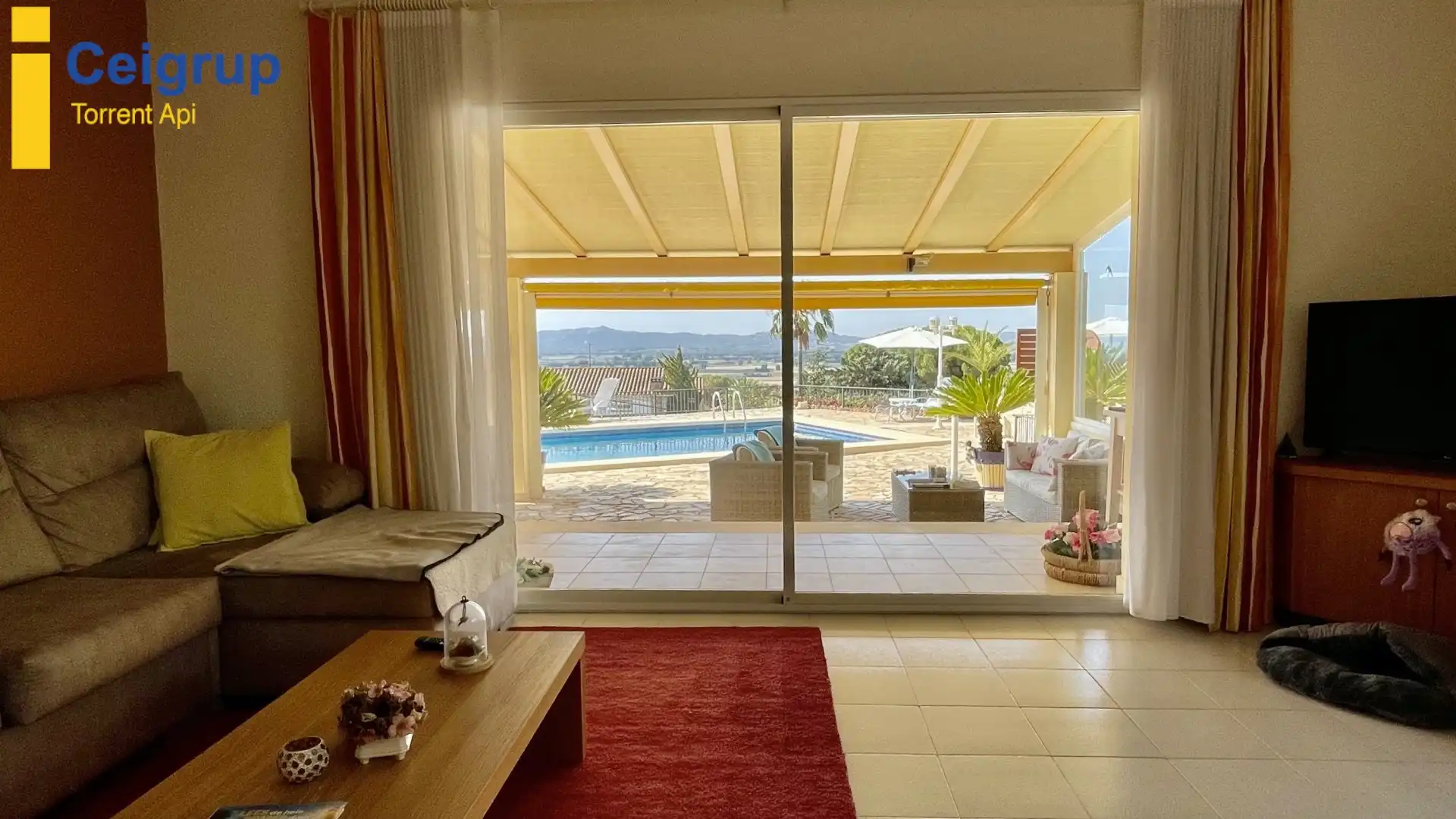 Sala de estar de Casa o chalet en venta en L'Estartit con Aire acondicionado, Calefacción y Terraza
