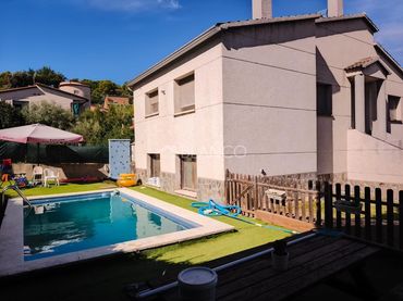 Haus mit Pool zum Verkauf in Piera