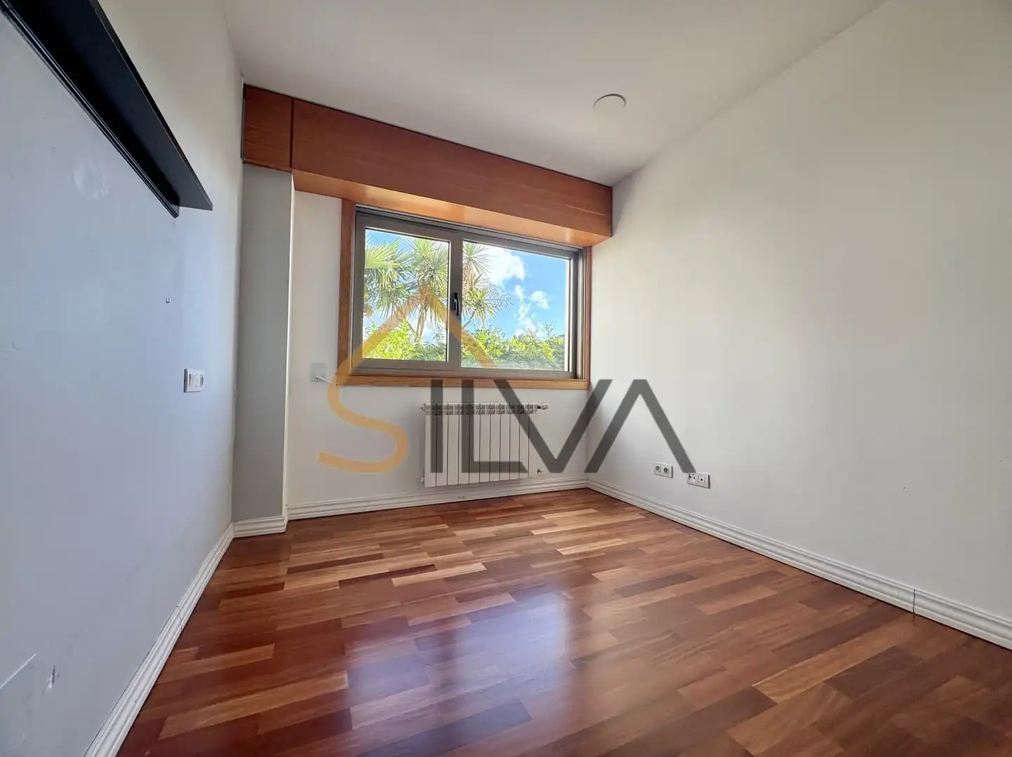 Flat for sale in Oleiros, A Coruña