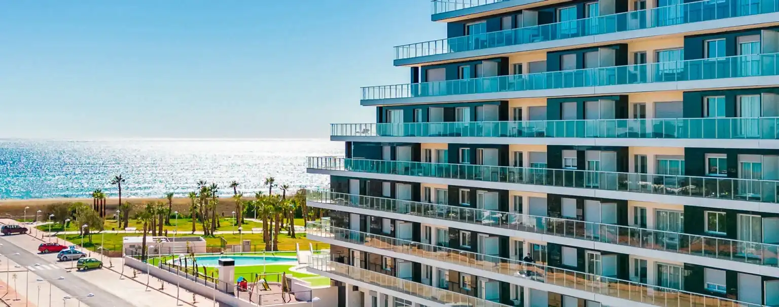 Apartamento con terraza en venta en Marina d'Or, imagen 2