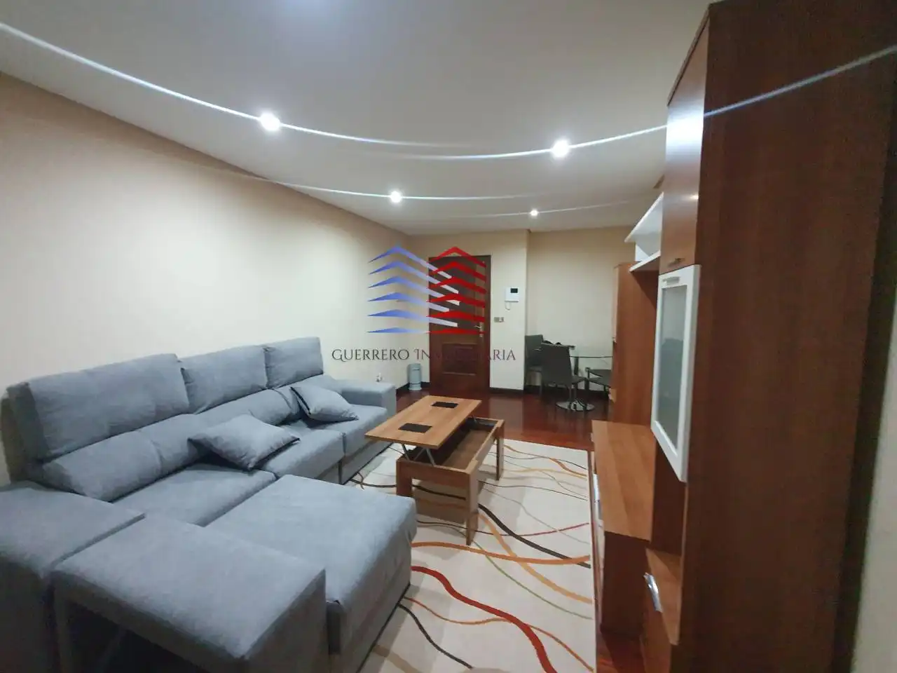 Sala de estar de Apartamento de alquiler en Ourense Capital  con Calefacción, Parquet y Amueblado