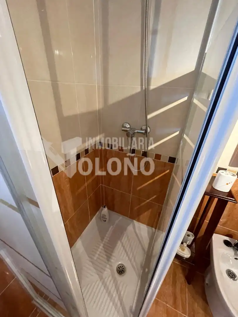 Baño de Dúplex en venta en Castañares de Rioja con Calefacción, Parquet y Terraza