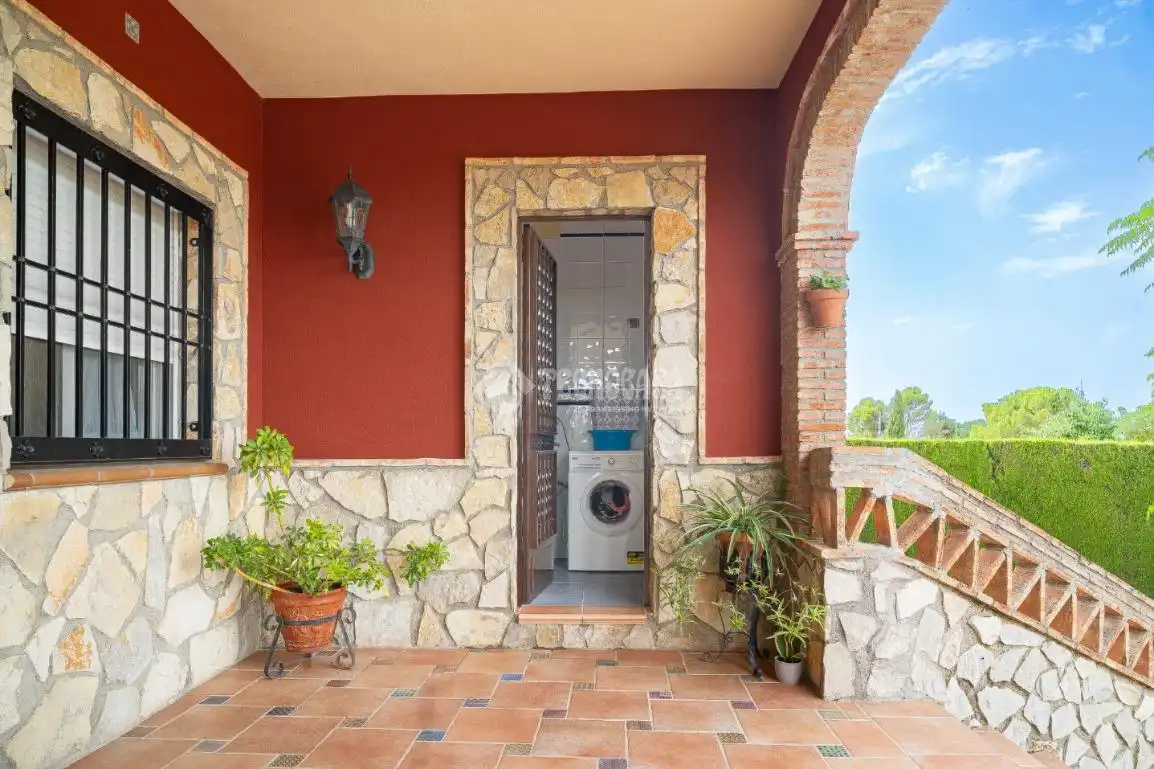 Finca rústica en venta en Torreperogil con Aire acondicionado y Calefacción