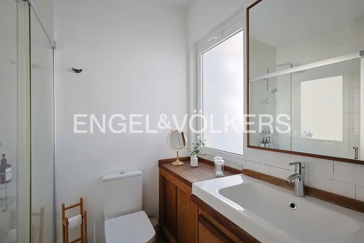 Bathroom of Flat for rent in Valencia  with Air Conditioner, Heating and Parquet flooring